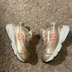 New Balance Toddler 7C Gold & Orange Sneakers